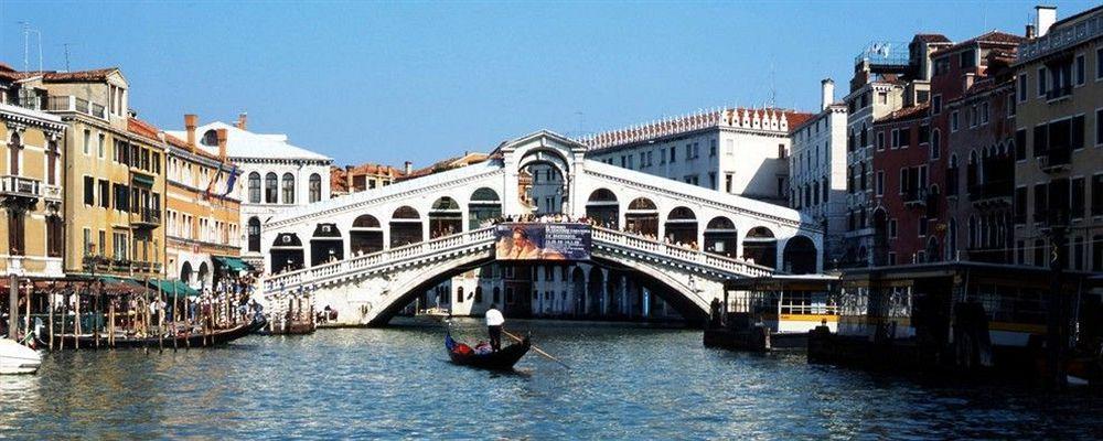 Hotel Cristallo Lido di Venezia Exterior photo